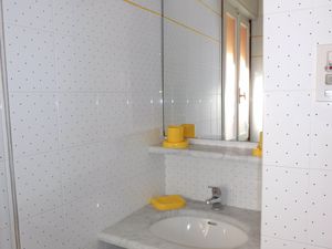 23771013-Ferienwohnung-4-Bibione-300x225-3