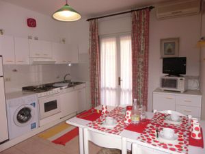 23771013-Ferienwohnung-4-Bibione-300x225-5