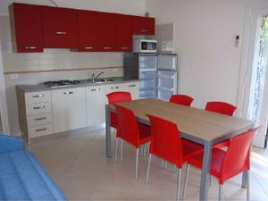 23771053-Ferienwohnung-8-Bibione-300x225-4