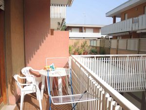 23771074-Ferienwohnung-6-Bibione-300x225-2