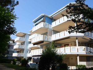 23770956-Ferienwohnung-5-Bibione-300x225-4