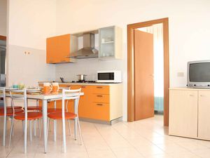 23771010-Ferienwohnung-6-Bibione-300x225-5