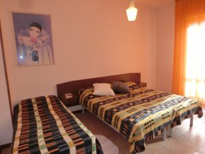 23771018-Ferienwohnung-5-Bibione-300x225-5