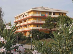 23774896-Ferienwohnung-6-Bibione-300x225-0