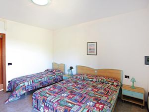 23335648-Ferienwohnung-3-Bibione-300x225-1