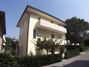 23769779-Ferienwohnung-5-Bibione-300x225-2