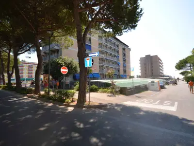 Ferienwohnung für 6 Personen (55 m²) in Bibione 2/10