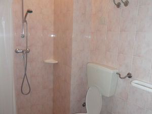 23772766-Ferienwohnung-5-Bibione-300x225-5