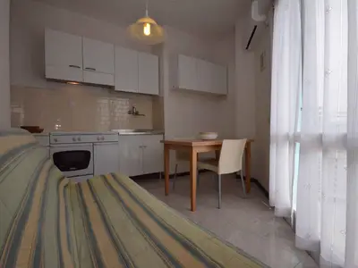 Ferienwohnung für 3 Personen (40 m²) in Bibione 6/10