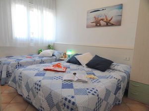 23777462-Ferienwohnung-3-Bibione-300x225-2