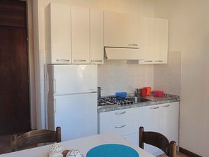 23777462-Ferienwohnung-3-Bibione-300x225-5