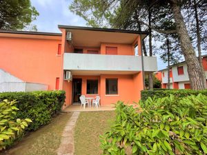 23780867-Ferienwohnung-5-Bibione-300x225-1