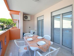 23761905-Ferienwohnung-5-Bibione-300x225-1