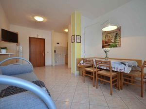 23779890-Ferienwohnung-5-Bibione-300x225-4