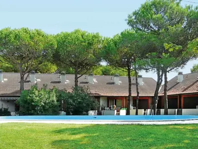 Ferienwohnung für 8 Personen (55 m²) in Bibione 1/10