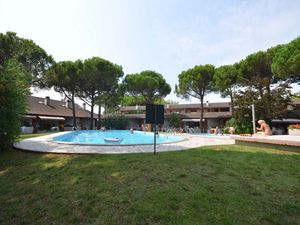 23779919-Ferienwohnung-8-Bibione-300x225-3