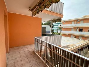 24035886-Ferienwohnung-6-Bibione-300x225-3