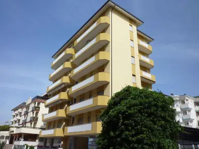 Ferienwohnung für 5 Personen (45 m²) in Bibione 1/10