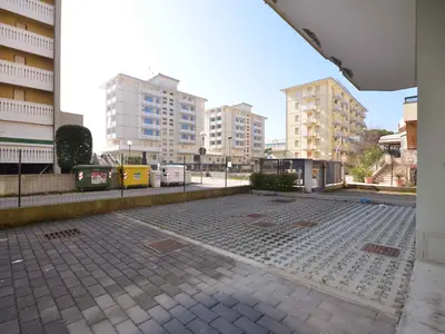 Ferienwohnung für 5 Personen (45 m²) in Bibione 6/10