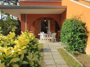 22945427-Ferienwohnung-6-Bibione-300x225-0