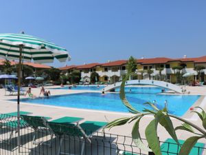 22953869-Ferienwohnung-6-Bibione-300x225-4