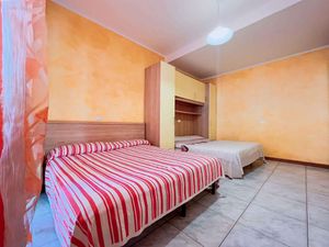 24047843-Ferienwohnung-6-Bibione-300x225-5