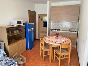 23859224-Ferienwohnung-6-Bibione-300x225-1