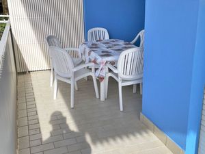 23859224-Ferienwohnung-6-Bibione-300x225-4