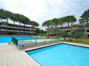 23867599-Ferienwohnung-6-Bibione-300x225-1