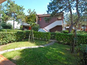 23853995-Ferienwohnung-5-Bibione-300x225-0