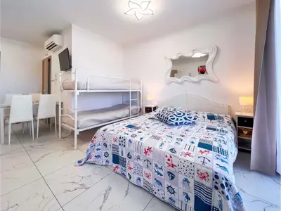 Ferienwohnung für 6 Personen (45 m²) in Bibione 5/10