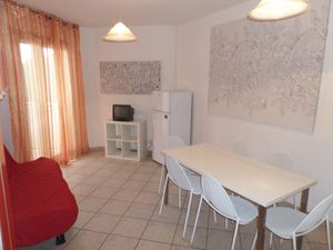 23548595-Ferienwohnung-5-Bibione-300x225-1