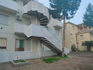 24056075-Ferienwohnung-6-Bibione-300x225-4