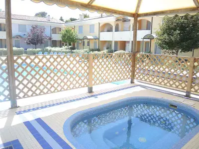Ferienwohnung für 8 Personen (80 m²) in Bibione 6/10