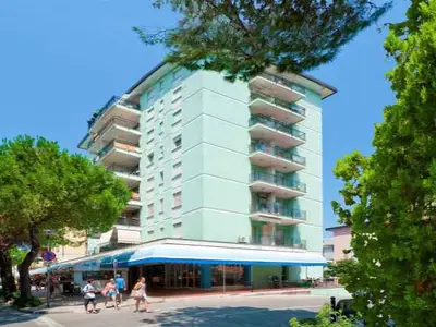 Ferienwohnung für 7 Personen (120 m²) in Bibione 1/10