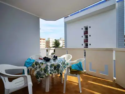 Ferienwohnung für 5 Personen (25 m²) in Bibione 1/10