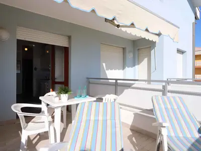Ferienwohnung für 8 Personen (60 m²) in Bibione 4/10