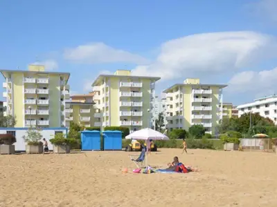 Ferienwohnung für 5 Personen (55 m²) in Bibione 1/10