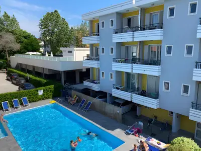Ferienwohnung für 6 Personen (65 m²) in Bibione 1/10