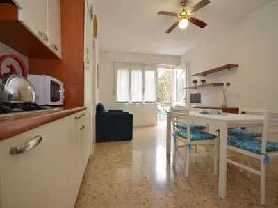 Ferienwohnung für 6 Personen (50 m²) in Bibione 6/10