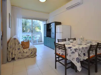 Ferienwohnung für 7 Personen (55 m²) in Bibione 8/10