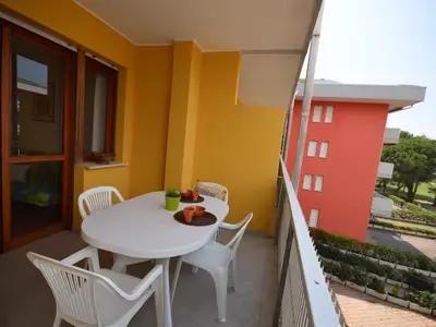 Ferienwohnung für 5 Personen (35 m²) in Bibione 4/10