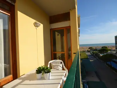 Ferienwohnung für 5 Personen (35 m²) in Bibione 2/10
