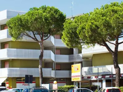 Ferienwohnung für 5 Personen (34 m²) in Bibione 3/10