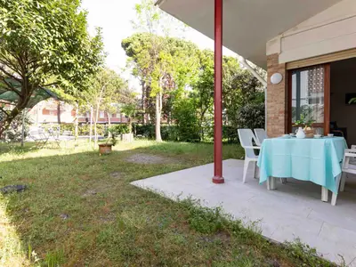 Ferienwohnung für 8 Personen (80 m²) in Bibione 4/10