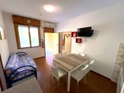 Ferienwohnung für 5 Personen (35 m²) in Bibione 5/10