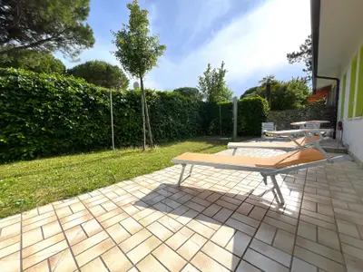 Ferienwohnung für 6 Personen (65 m²) in Bibione 1/10