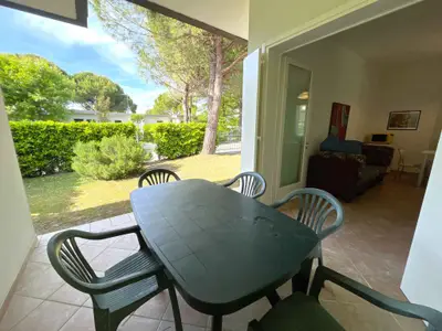 Ferienwohnung für 6 Personen (65 m²) in Bibione 3/10