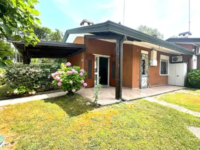 Ferienwohnung für 6 Personen (65 m²) in Bibione 1/10