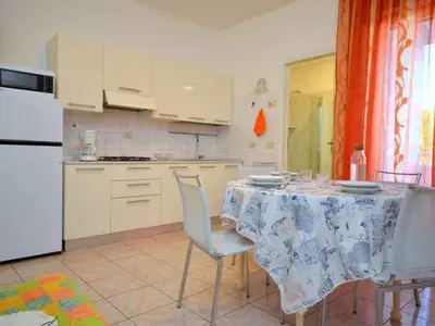 Ferienwohnung für 4 Personen (25 m²) in Bibione 2/10